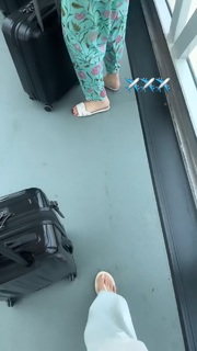 Mawra Hocane feet photo thumbnail