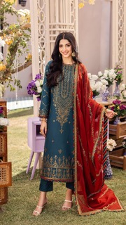 Mawra Hocane feet photo thumbnail