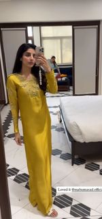 Mawra Hocane feet photo thumbnail