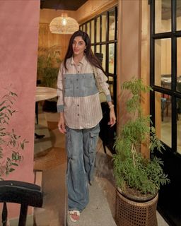 Mawra Hocane feet photo thumbnail