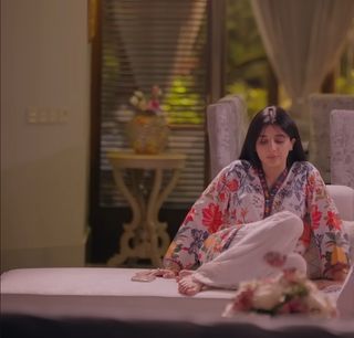 Mawra Hocane feet photo thumbnail