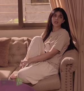 Mawra Hocane feet photo thumbnail