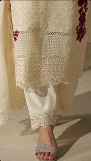 Mawra Hocane feet photo 5
