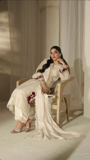Mawra Hocane feet photo 18