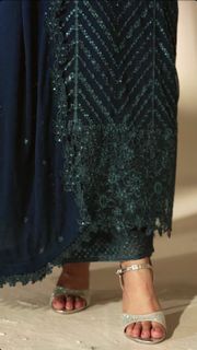 Mawra Hocane feet photo 15