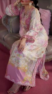 Mawra Hocane feet photo 17