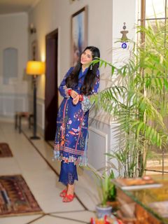 Mawra Hocane feet photo 9