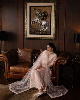 Mawra Hocane feet photo 19