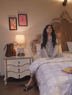 Mawra Hocane feet photo 18