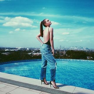 Max Collins feet photo 16