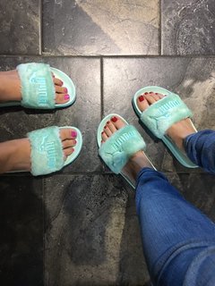 Maxine Tamoto feet photo 1
