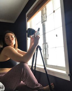 Maxine Tamoto feet photo 8