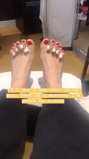 Maxine Tamoto feet photo 7