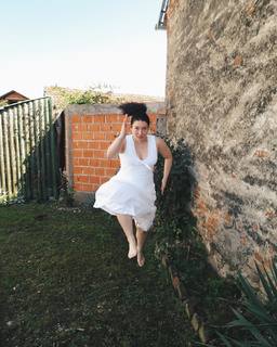 Maxine Tamoto feet photo 3