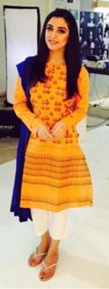 Maya Ali feet photo thumbnail