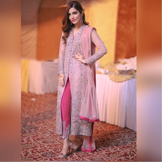 Maya Ali feet photo thumbnail