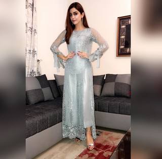 Maya Ali feet photo thumbnail