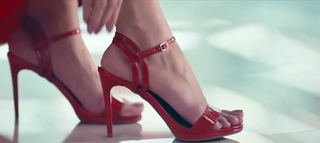 Maya Ali feet photo thumbnail