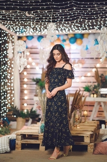 Maya Ali feet photo thumbnail