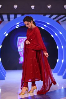 Maya Ali feet photo thumbnail