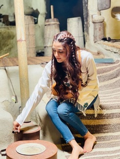 Maya Ali feet photo thumbnail
