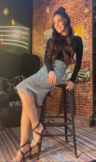 Maya Ali feet photo thumbnail