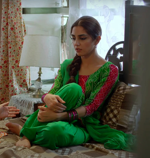 Maya Ali feet photo thumbnail