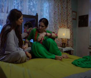 Maya Ali feet photo thumbnail