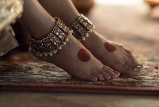 Maya Ali feet photo thumbnail