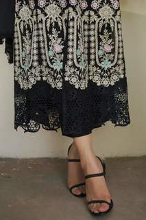 Maya Ali feet photo thumbnail