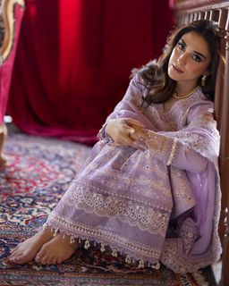 Maya Ali feet photo 9