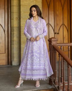 Maya Ali feet photo 8