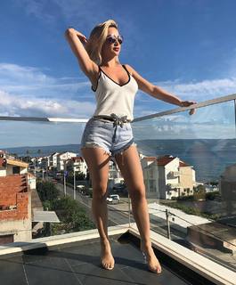 Maya Berović feet photo 6
