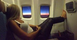 Maya Diab feet photo thumbnail