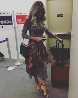 Maya Diab feet photo thumbnail
