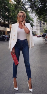 Maya Diab feet photo thumbnail