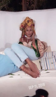 Maya Diab feet photo thumbnail