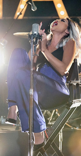 Maya Diab feet photo thumbnail