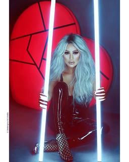 Maya Diab feet photo thumbnail