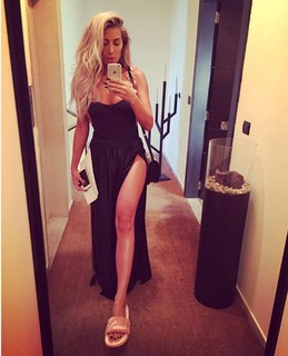 Maya Diab feet photo thumbnail