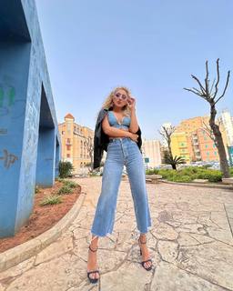 Maya Diab feet photo thumbnail