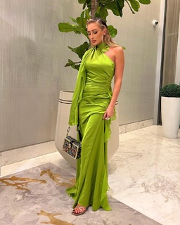Maya Diab feet photo thumbnail