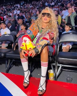Maya Diab feet photo thumbnail
