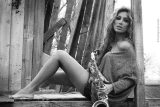 Maya Diab feet photo thumbnail