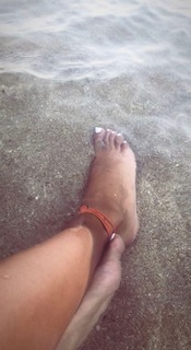 Maya Diab feet photo thumbnail