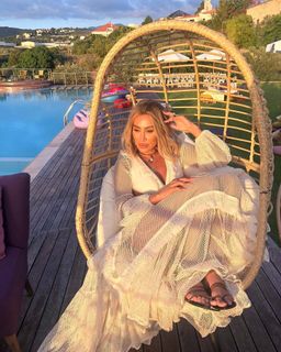 Maya Diab feet photo thumbnail