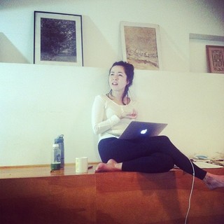 Maya Erskine feet photo 2
