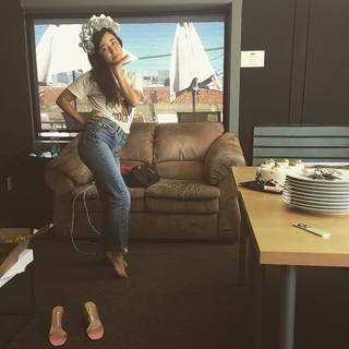 Maya Erskine feet photo 1