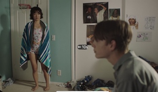 Maya Erskine feet photo 4