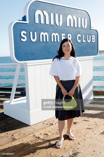 Maya Erskine feet photo 9